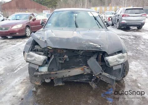 2013 Dodge Charger R/T Plus z USA, uszkodzony, nr VIN 2C3CDXDT7DH602088